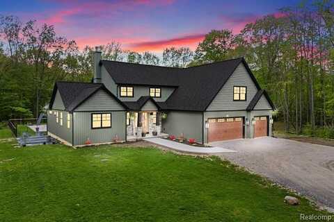4286 CENTER Road, Linden, MI 48451