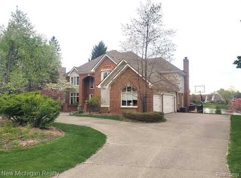 29580 KENLOCH Drive, Farmington Hills, MI 48331