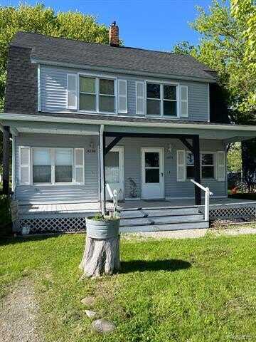8296 Dixie Hwy, Fair Haven, MI 48023