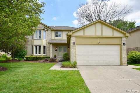 6186 Smithfield Drive, Troy, MI 48085