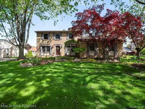 37732 Stableview Drive, Farmington Hills, MI 48335