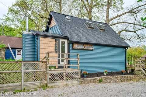 1933 PLEASURE, Pinckney, MI 48169