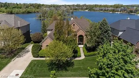 17421 Parkshore Drive, Northville, MI 48168