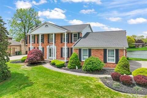 54443 POCAHONTAS Drive, Shelby, MI 48315