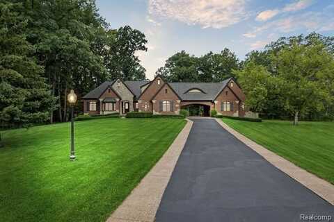 11599 ERINS Way, Romeo, MI 48065