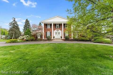 28605 SOUTHPOINTE Road, Grosse Ile, MI 48138