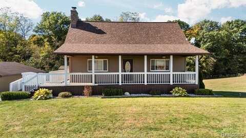1131 N SEARLS Road, Webberville, MI 48892
