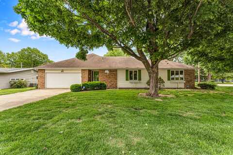 2140 E Claiborne Street, Springfield, MO 65804