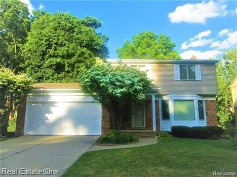 2830 STEAMBOAT SPRINGS Drive, Rochester Hills, MI 48309