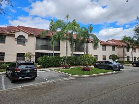 5203 Europa Dr, Boynton Beach, FL 33437