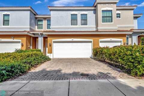 112 W Astor Circle, Delray Beach, FL 33484