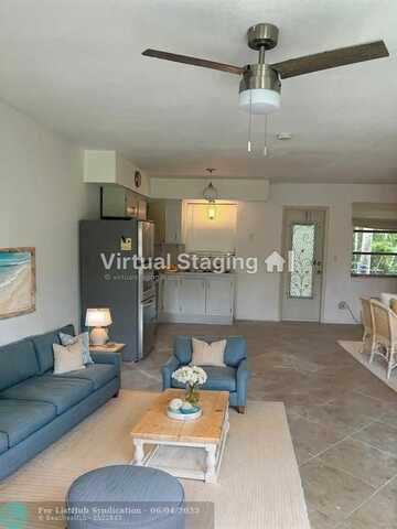 2702 Pierce St, Hollywood, FL 33020