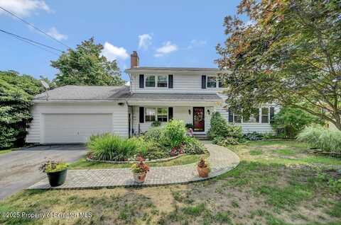 7 Lakeside Drive, Clarks Summit, PA 18411