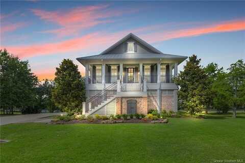 3903 River Moss Lane, Westlake, LA 70669
