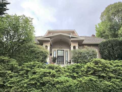 775 SE CHADWICK ST, Roseburg, OR 97470