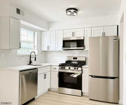 197 Riva Dr, Mansfield, NJ 07840