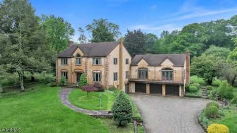 948 Ewing Ave, Franklin Lakes, NJ 07417