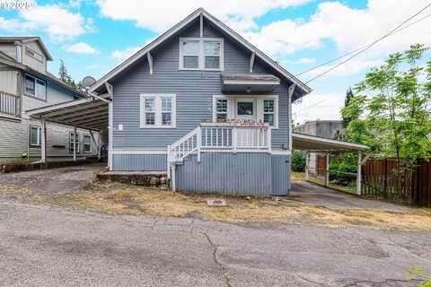 705 JACKSON ST, Oregon City, OR 97045