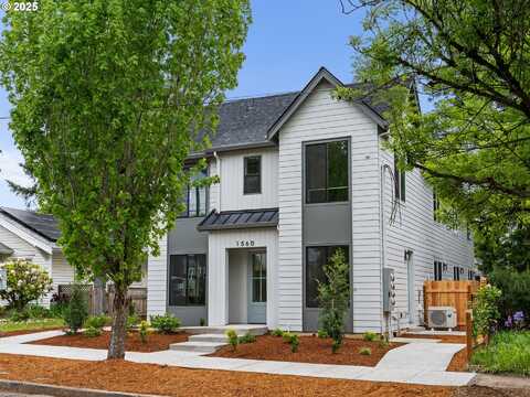 1562 NE 52nd AVE, Portland, OR 97213