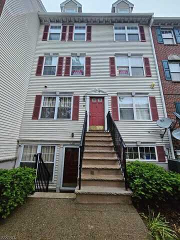 157 W Market St, Newark, NJ 07103