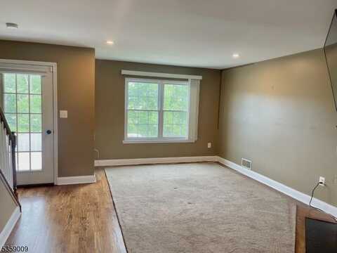 302 Mercer Ct, Independence Corner, NJ 07840