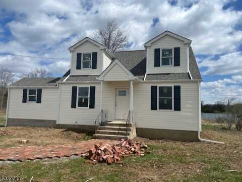 715 Pittstown Rd, Franklin, NJ 08825