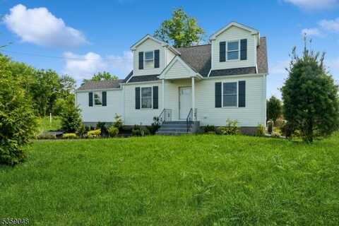 715 Pittstown Rd, Franklin, NJ 08825