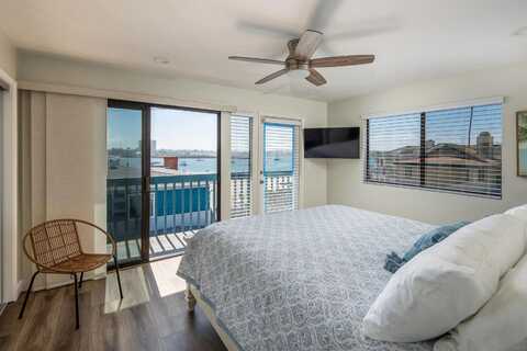 822 San Gabriel Pl, San Diego, CA 92109