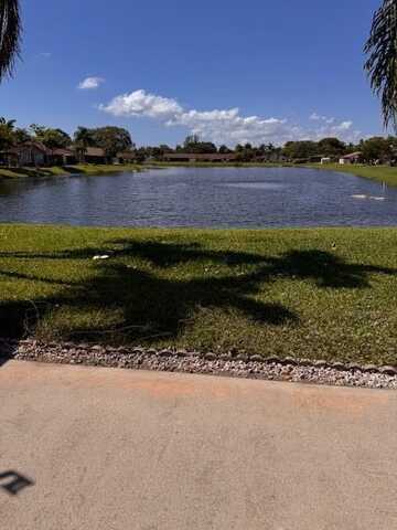 21 Walcott Drive, Boynton Beach, FL 33426