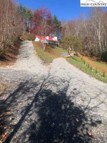 283 Deer Ridge Road, Crumpler, NC 28617