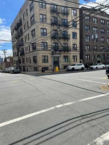 6414 PARK AVE, West New York, NJ 07093