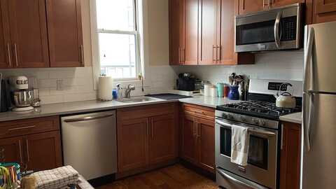 824 WASHINGTON ST, Hoboken, NJ 07030