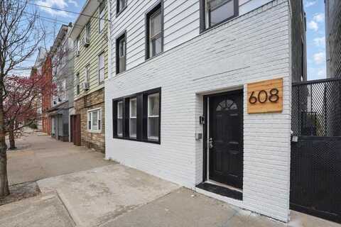 608 PALISADE AVE, JC, Heights, NJ 07307