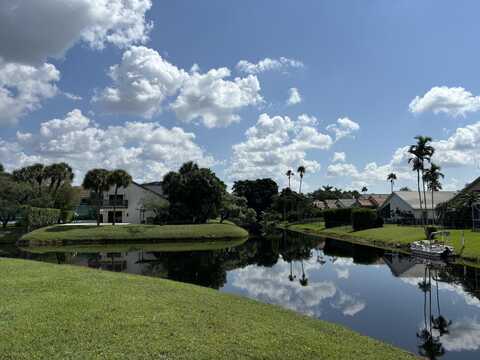 12692 Shoreline Drive, Wellington, FL 33414