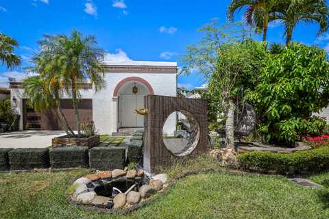 6590 Fountains Circle, Lake Worth, FL 33467