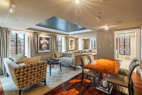 140 East 63rd Street, New York, NY 10021