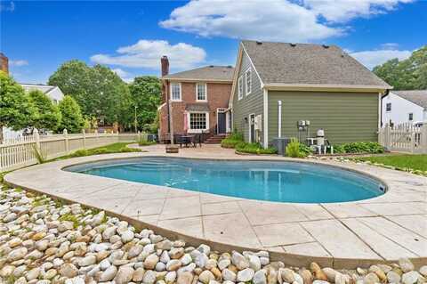 621 Briarwood Drive, Chesapeake, VA 23322