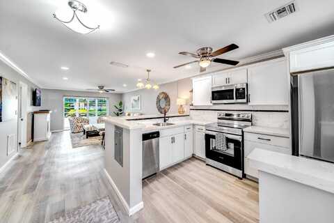 154 Lake Dora Drive, West Palm Beach, FL 33411