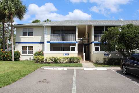1500 SE Royal Green Circle, Port Saint Lucie, FL 34952