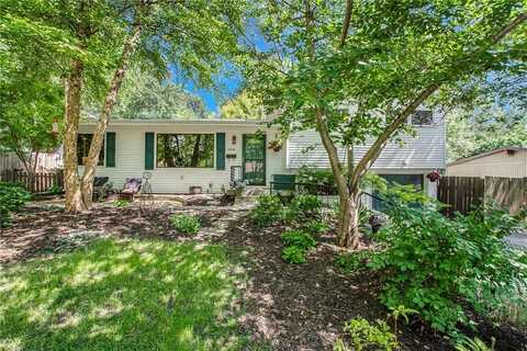 2003 NE 62nd Street, Gladstone, MO 64118