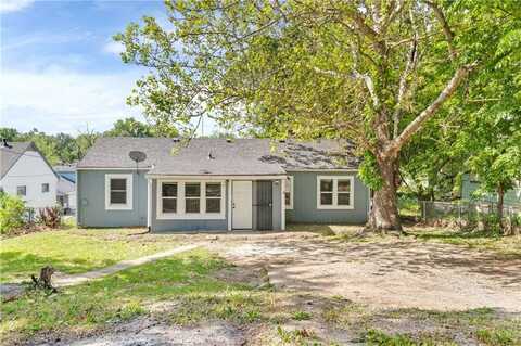 2926 Stewart Avenue, Kansas City, KS 66104