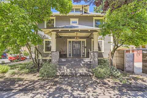 933 SE 31ST AVE, Portland, OR 97214