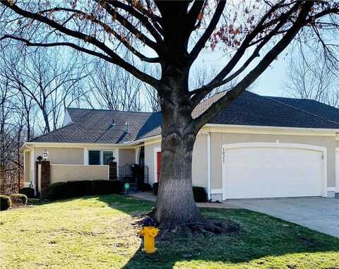 10317 Garnett Street, Overland Park, KS 66214