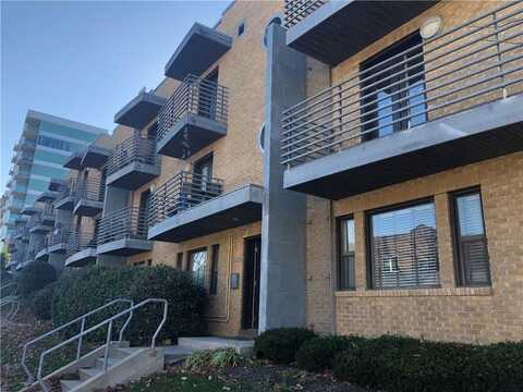 4536 Broadway Boulevard, Kansas City, MO 64111