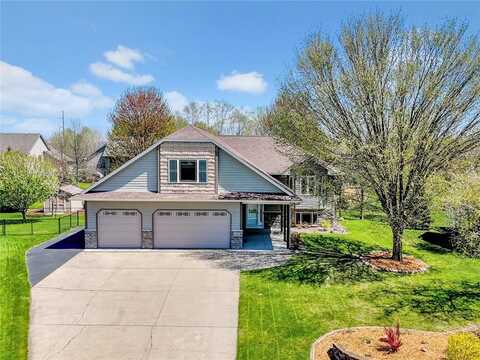 6136 Goodview Trail Circle N, Hugo, MN 55038