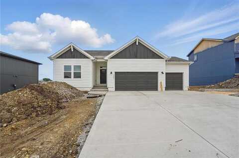 500 Woodview Drive, Raymore, MO 64083