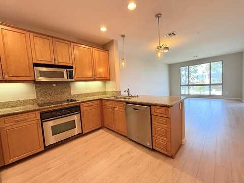 3857 Pell Pl, San Diego, CA 92130