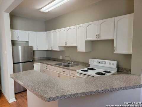 716 E Grayson, San Antonio, TX 78208