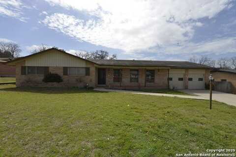 706 Richfield, Windcrest, TX 78239