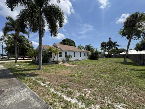 817 SE Palm Beach Road, Stuart, FL 34994